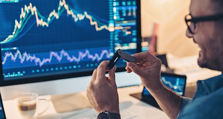 Exploring the Benefits of a Trading Simulator Crypto Exploring the Benefits of a Trading Simulator Crypto